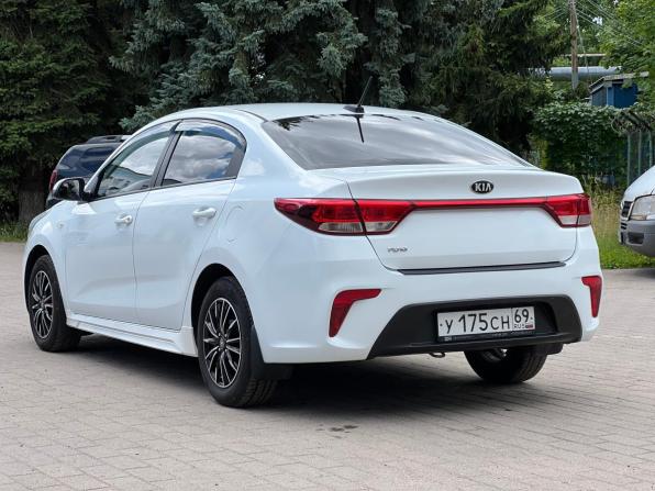 Kia Rio IV с пробегом 2019 года, цена 1 330 000 рублей, 144000 км, седан, Автокод Объявления