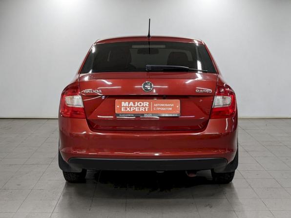 Skoda Rapid I с пробегом 2014 года, цена 1 020 000 рублей, 114450 км, лифтбек, Автокод Объявления