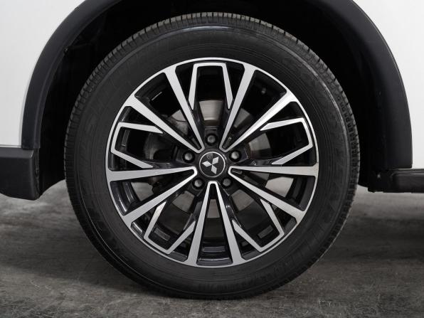 Mitsubishi Outlander III Рестайлинг 3 с пробегом 2019 года, цена 2 520 000 рублей, 187709 км, внедорожник, Автокод Объявления