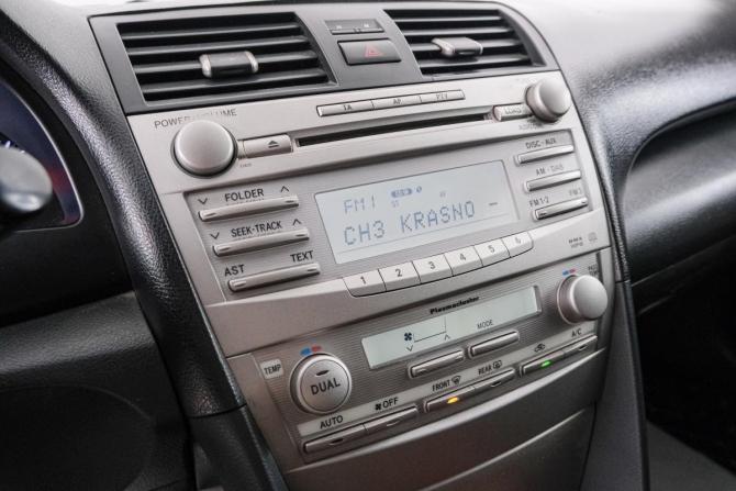 Toyota Camry VI (XV40) Рестайлинг с пробегом 2010 года, цена 1 339 000 рублей, 270000 км, седан, Автокод Объявления