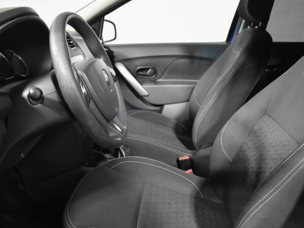 Renault Logan II с пробегом 2018 года, цена 740 000 рублей, 158000 км, седан, Автокод Объявления