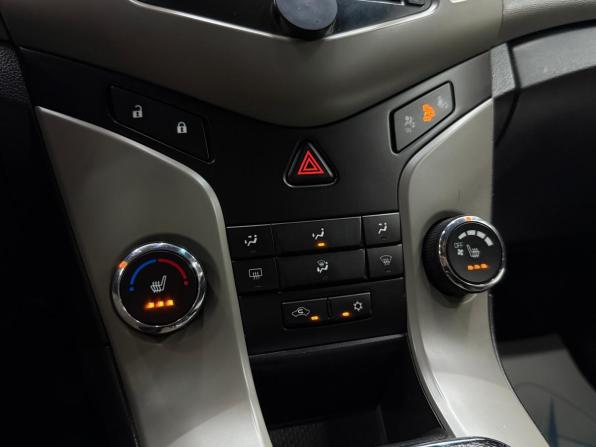 Chevrolet Cruze I с пробегом 2012 года, цена 550 000 рублей, 269363 км, седан, Автокод Объявления