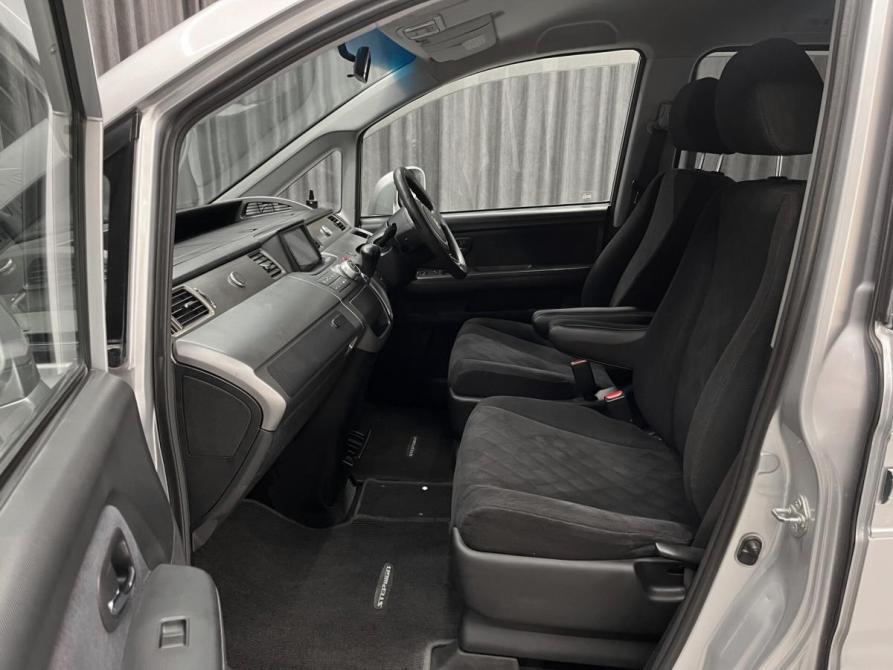 Honda Stepwgn III Красноярск  - изображение 9