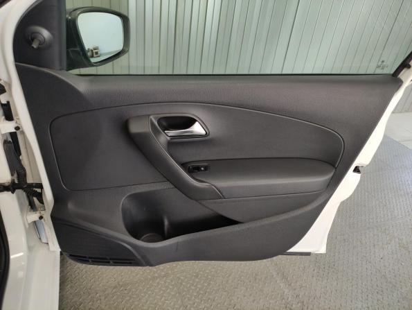 Volkswagen Polo V с пробегом 2012 года, цена 495 000 рублей, 305727 км, седан, Автокод Объявления