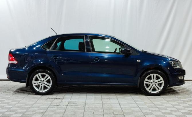 Volkswagen Polo V Рестайлинг с пробегом 2015 года, цена 990 000 рублей, 151300 км, седан, Автокод Объявления