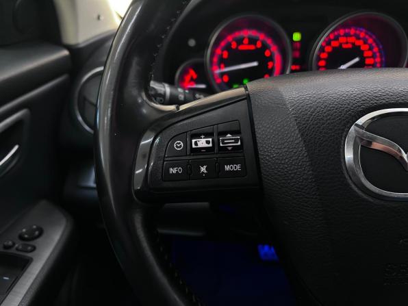 Mazda 6 II (GH) Рестайлинг с пробегом 2011 года, цена 990 000 рублей, 205975 км, седан, Автокод Объявления