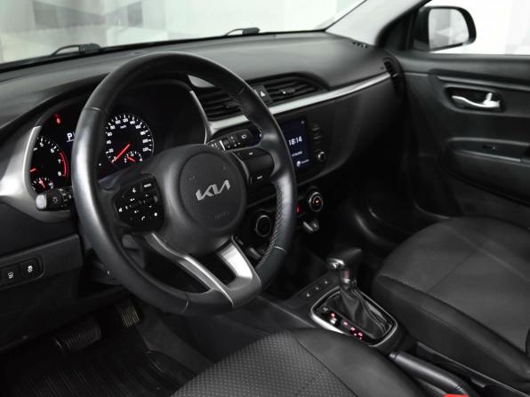 Kia Rio IV Рестайлинг с пробегом 2022 года, цена 1 680 000 рублей, 80116 км, хэтчбек, Автокод Объявления