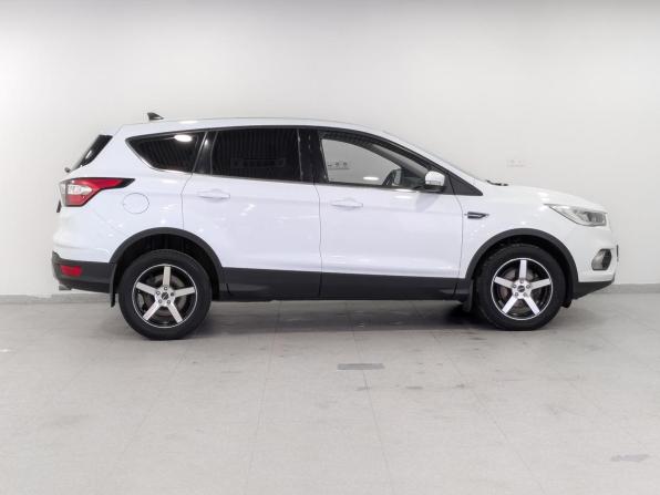 Ford Kuga II Рестайлинг с пробегом 2017 года, цена 1 490 000 рублей, 172633 км, внедорожник, Автокод Объявления