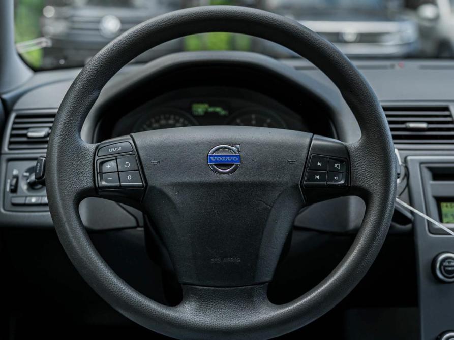 Volvo S40 II Рестайлинг Санкт-Петербург  - изображение 6