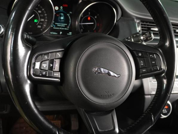 Jaguar E-Pace I с пробегом 2018 года, цена 2 079 000 рублей, 197360 км, внедорожник, Автокод Объявления