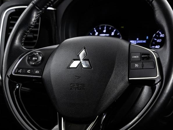 Mitsubishi Outlander III Рестайлинг 3 с пробегом 2021 года, цена 2 649 000 рублей, 35543 км, внедорожник, Автокод Объявления
