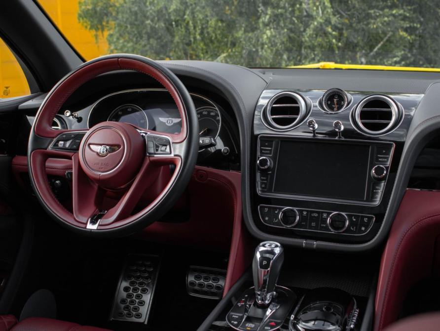 Bentley Bentayga I Москва  - изображение 10