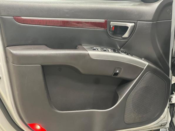 Hyundai Santa Fe Classic с пробегом 2010 года, цена 950 000 рублей, 200237 км, внедорожник, Автокод Объявления