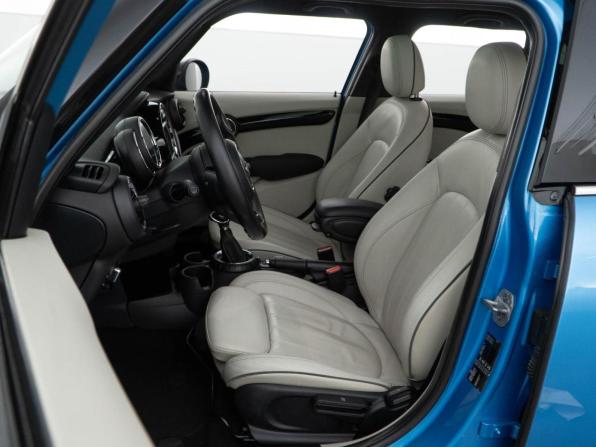 Mini Hatch III (F55/F56) с пробегом 2016 года, цена 2 085 055 рублей, 103867 км, хэтчбек, Автокод Объявления