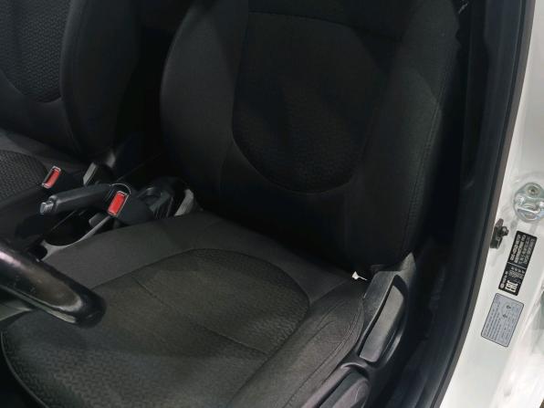 Kia Rio III Рестайлинг с пробегом 2016 года, цена 1 074 000 рублей, 132470 км, седан, Автокод Объявления