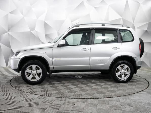 Chevrolet Niva I Рестайлинг с пробегом 2016 года, цена 733 000 рублей, 95000 км, внедорожник, Автокод Объявления