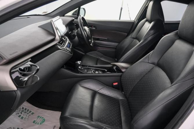Toyota C-HR I с пробегом 2017 года, цена 1 899 000 рублей, 146000 км, внедорожник, Автокод Объявления