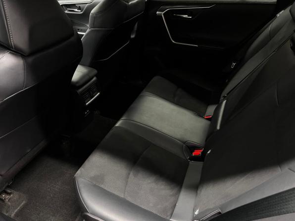 Toyota RAV4 V (XA50) с пробегом 2022 года, цена 3 199 000 рублей, 117432 км, внедорожник, Автокод Объявления