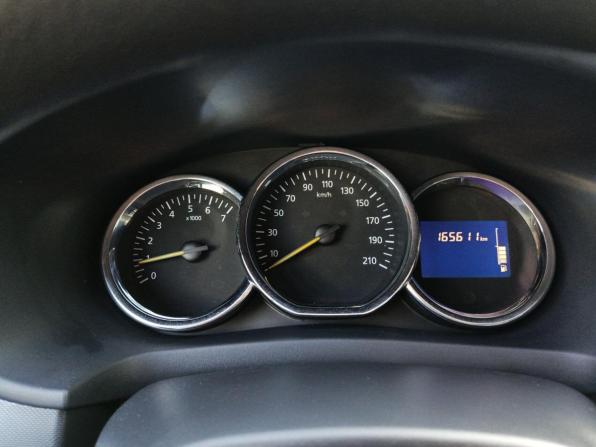 Renault Sandero II с пробегом 2015 года, цена 790 000 рублей, 165610 км, хэтчбек, Автокод Объявления