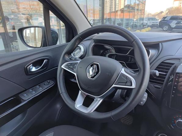 Renault Kaptur I Рестайлинг с пробегом 2021 года, цена 1 666 000 рублей, 29800 км, внедорожник, Автокод Объявления