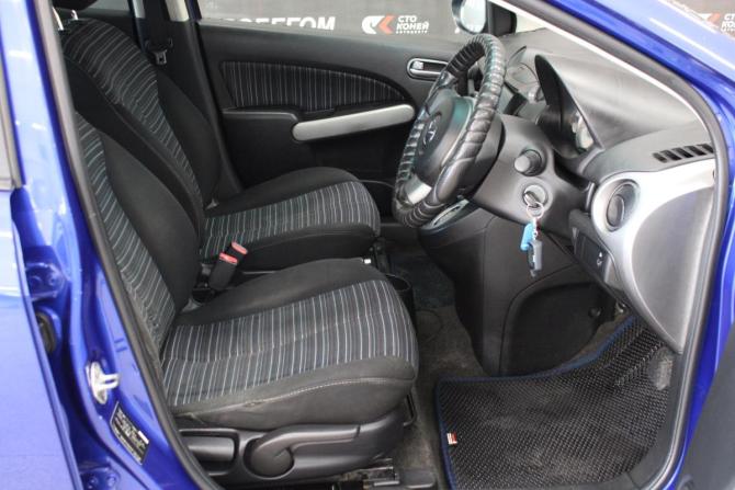 Mazda Demio III (DE) с пробегом 2010 года, цена 598 000 рублей, 244000 км, хэтчбек, Автокод Объявления