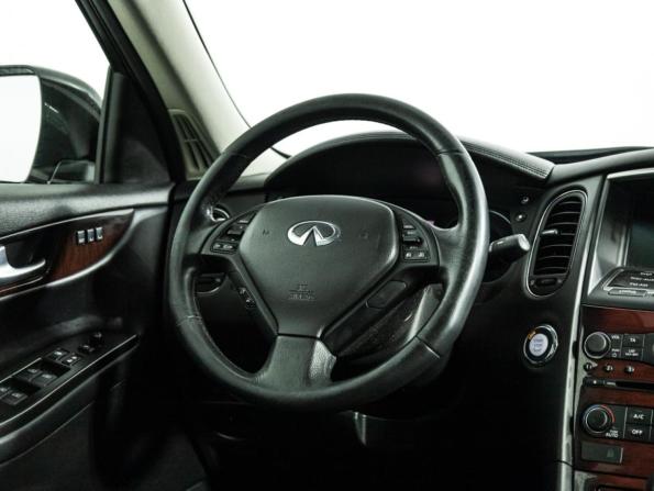 Infiniti QX50 I Рестайлинг с пробегом 2016 года, цена 1 874 700 рублей, 138227 км, внедорожник, Автокод Объявления