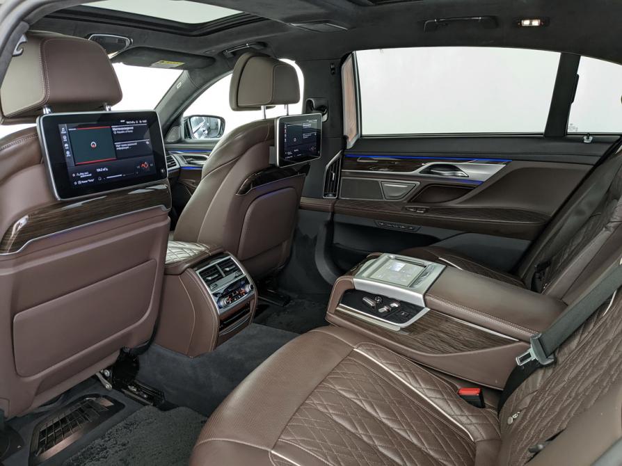 BMW 7 серии VI (G11/G12) Рестайлинг Москва  - изображение 12