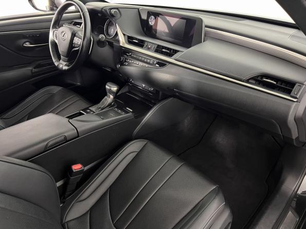Lexus ES VII с пробегом 2020 года, цена 3 400 000 рублей, 166720 км, седан, Автокод Объявления