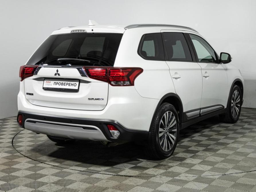 Mitsubishi Outlander III Рестайлинг 3 Санкт-Петербург  - изображение 5