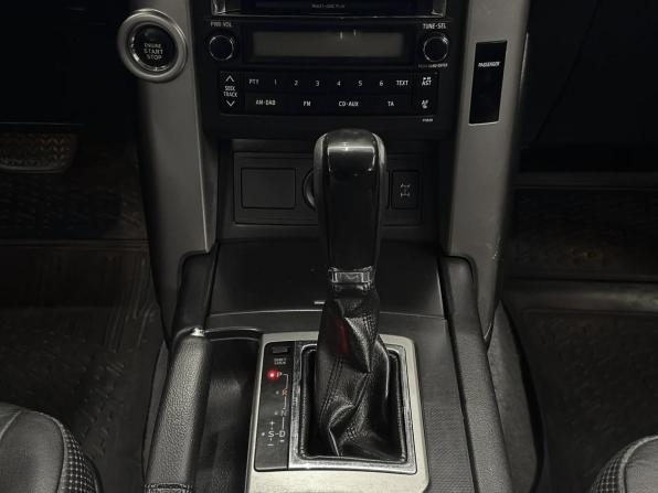 Toyota Land Cruiser Prado 150 Series с пробегом 2011 года, цена 2 685 000 рублей, 369000 км, внедорожник, Автокод Объявления