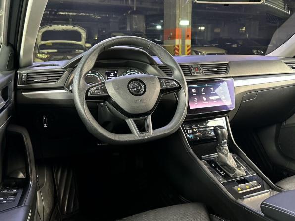 Skoda Superb III Рестайлинг с пробегом 2021 года, цена 2 500 000 рублей, 90403 км, лифтбек, Автокод Объявления