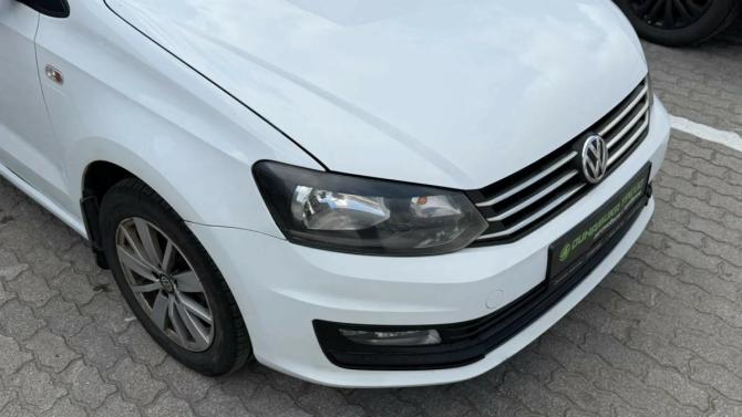 Volkswagen Polo V Рестайлинг с пробегом 2018 года, цена 900 000 рублей, 168358 км, седан, Автокод Объявления