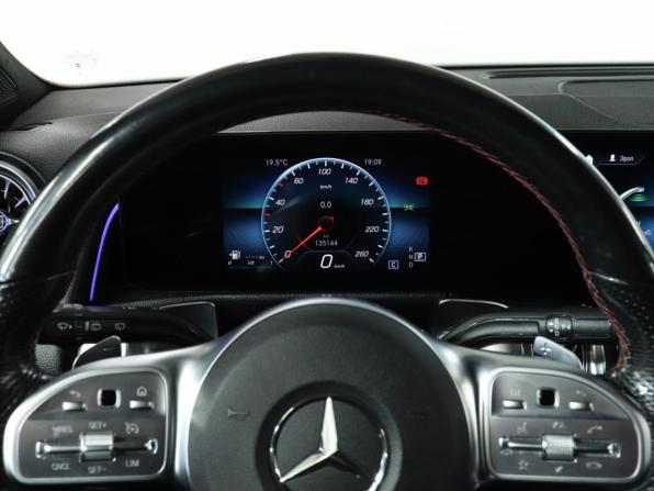 Mercedes-Benz GLB I (X247) с пробегом 2020 года, цена 3 399 000 рублей, 135143 км, внедорожник, Автокод Объявления
