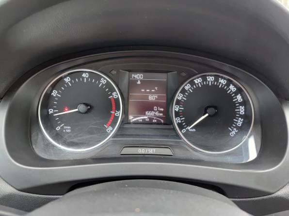 Skoda Rapid I с пробегом 2016 года, цена 640 000 рублей, 166831 км, лифтбек, Автокод Объявления