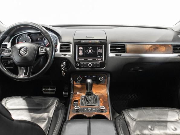 Volkswagen Touareg II с пробегом 2011 года, цена 2 050 000 рублей, 319000 км, внедорожник, Автокод Объявления