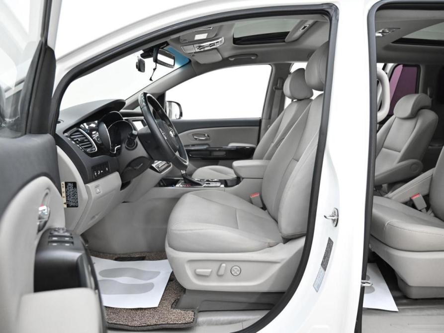 Kia Carnival III Москва  - изображение 8