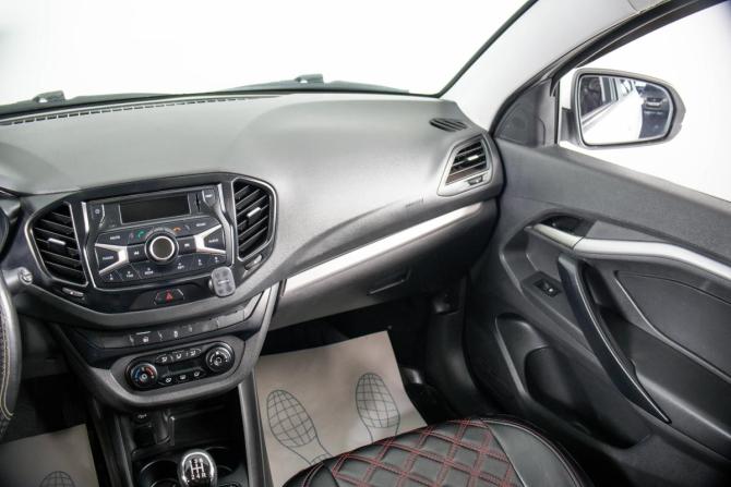 Lada (ВАЗ) Vesta I с пробегом 2022 года, цена 1 349 000 рублей, 283145 км, седан, Автокод Объявления