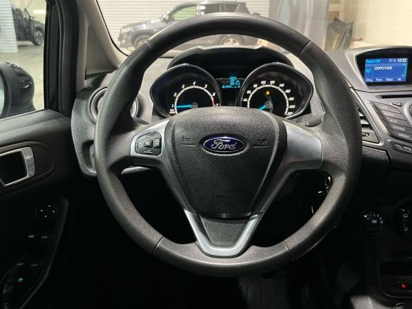 Ford Fiesta Mk6 Рестайлинг с пробегом 2015 года, цена 625 000 рублей, 120072 км, седан, Автокод Объявления