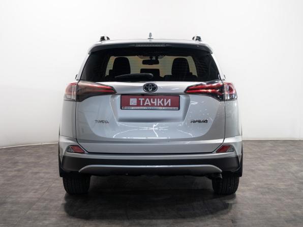 Toyota RAV4 IV (XA40) Рестайлинг с пробегом 2018 года, цена 2 275 000 рублей, 185882 км, внедорожник, Автокод Объявления