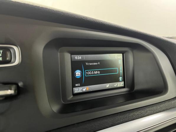 Volvo V40 Cross Country I с пробегом 2013 года, цена 950 000 рублей, 240000 км, хэтчбек, Автокод Объявления