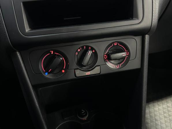 Volkswagen Polo V с пробегом 2012 года, цена 460 000 рублей, 218180 км, седан, Автокод Объявления
