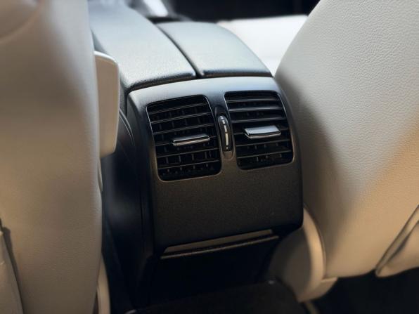 Mercedes-Benz C-Класс III (W204) Рестайлинг с пробегом 2011 года, цена 1 400 000 рублей, 264244 км, седан, Автокод Объявления