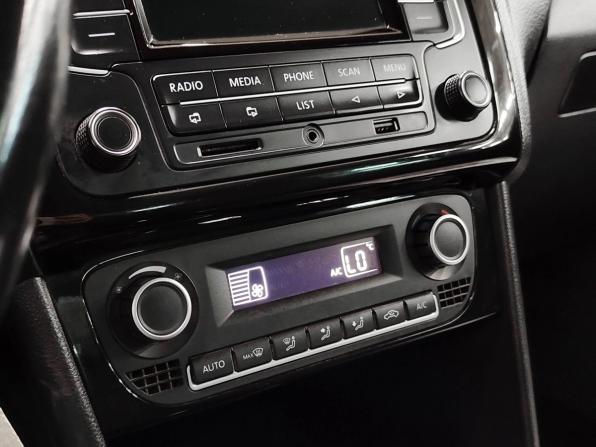 Volkswagen Polo V с пробегом 2014 года, цена 540 000 рублей, 265208 км, седан, Автокод Объявления