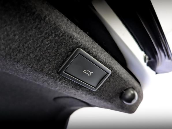 Skoda Superb III Рестайлинг с пробегом 2024 года, цена 3 420 000 рублей, 82225 км, лифтбек, Автокод Объявления