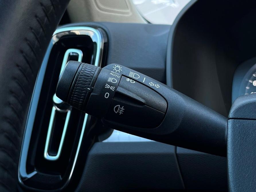 Volvo XC40 I Санкт-Петербург  - изображение 18