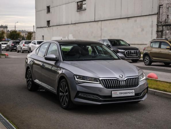 Skoda Superb III Рестайлинг с пробегом 2023 года, цена 3 199 000 рублей, 99410 км, лифтбек, Автокод Объявления