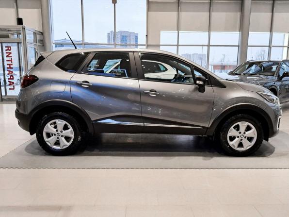 Renault Kaptur I с пробегом 2020 года, цена 1 350 000 рублей, 135237 км, внедорожник, Автокод Объявления