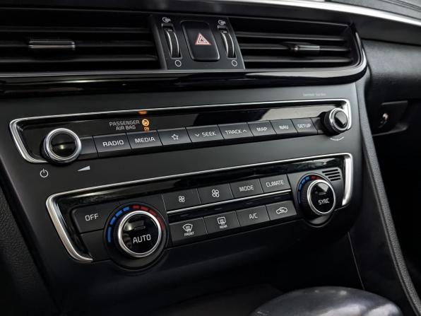 Kia Optima IV Рестайлинг с пробегом 2018 года, цена 2 070 000 рублей, 127244 км, седан, Автокод Объявления