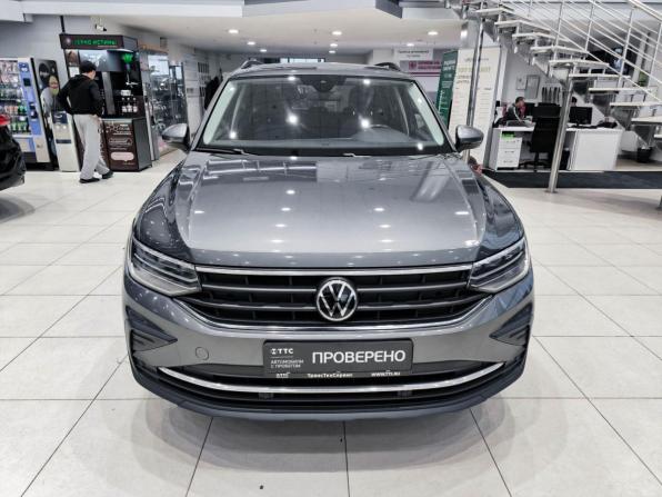 Volkswagen Tiguan II Рестайлинг с пробегом 2021 года, цена 2 600 000 рублей, 101000 км, внедорожник, Автокод Объявления
