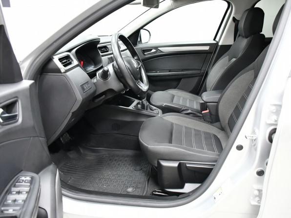 Renault Arkana I с пробегом 2019 года, цена 1 377 000 рублей, 134412 км, внедорожник, Автокод Объявления